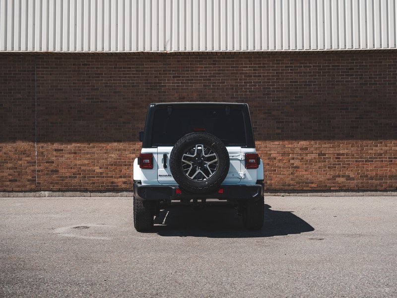 2025 Jeep WRANGLER 4-Door SAHARA