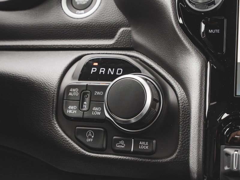 2025 Ram 1500 BIG HORN