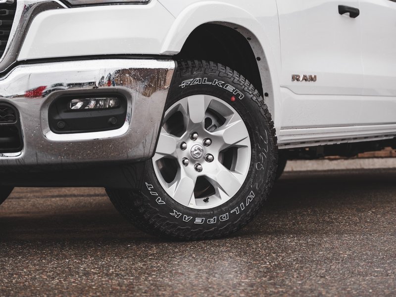2025 Ram 1500 BIG HORN
