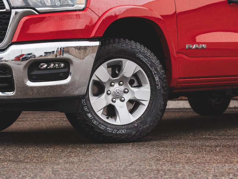 2025 Ram 1500 BIG HORN