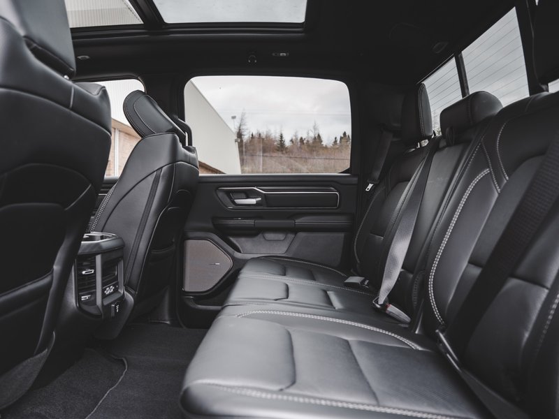 2025 Ram 1500 SPORT
