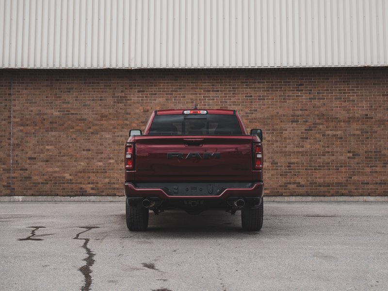 2025 Ram 1500 SPORT