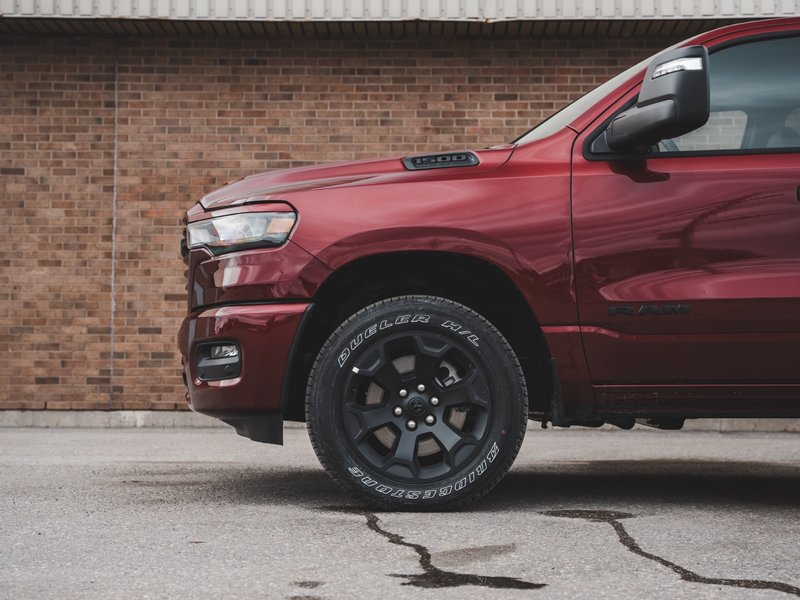 2025 Ram 1500 SPORT