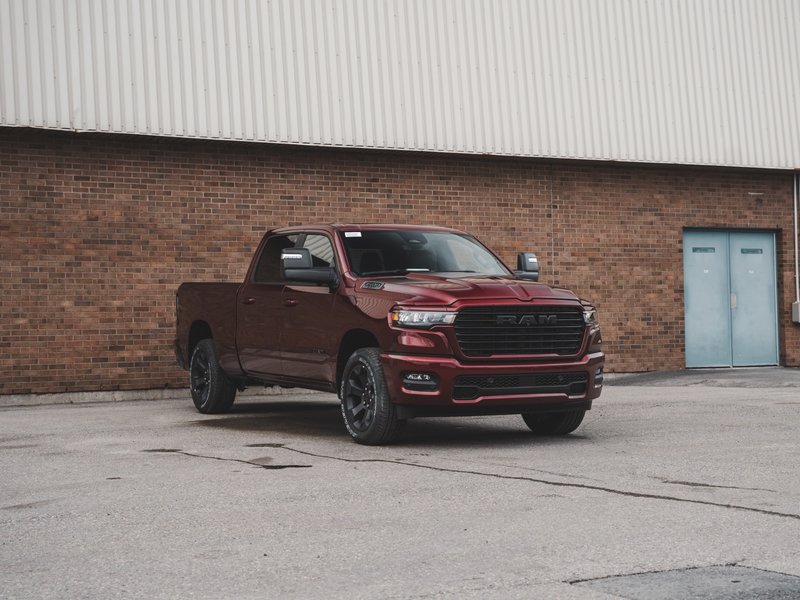 2025 Ram 1500 SPORT