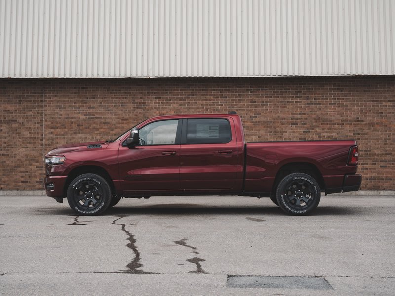 2025 Ram 1500 SPORT