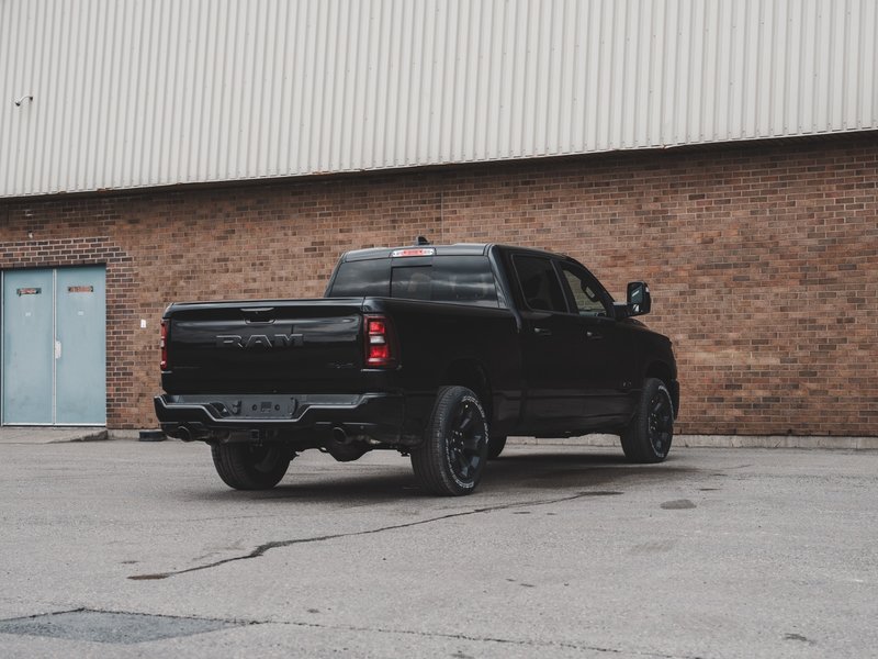 2025 Ram 1500 SPORT