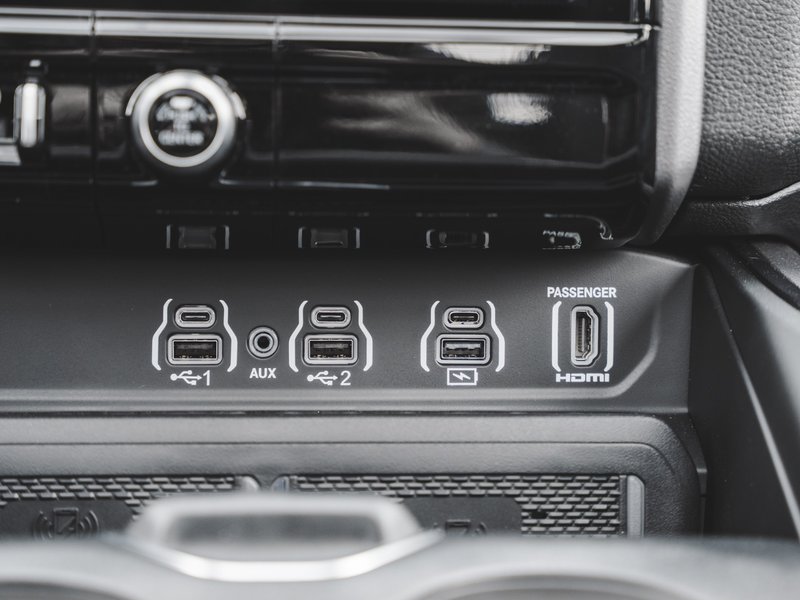 2025 Ram 1500 SPORT