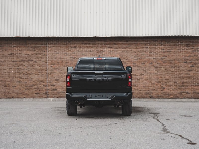 2025 Ram 1500 SPORT