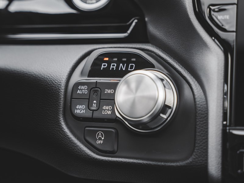 2025 Ram 1500 SPORT