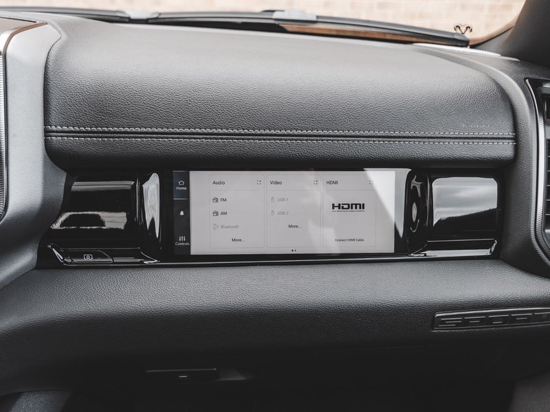 2025 Ram 1500 SPORT