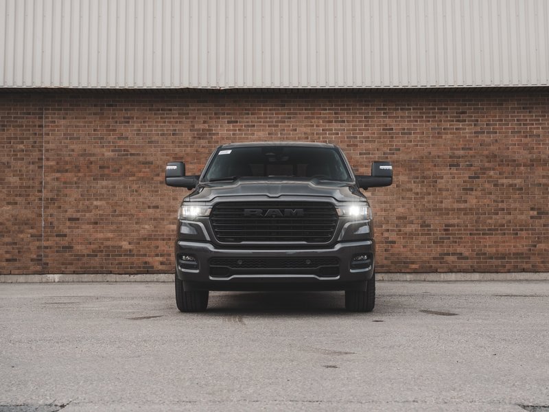 2025 Ram 1500 SPORT
