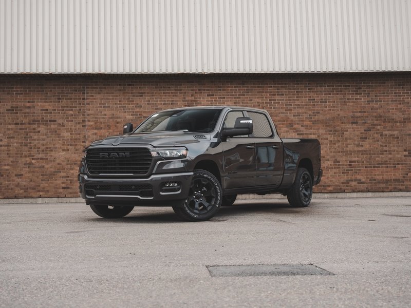 2025 Ram 1500 SPORT