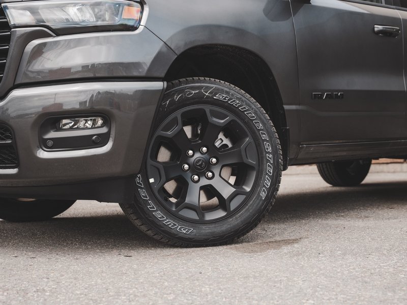 2025 Ram 1500 SPORT