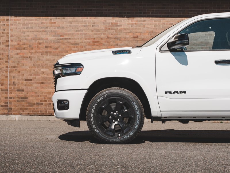 2025 Ram 1500 BIG HORN