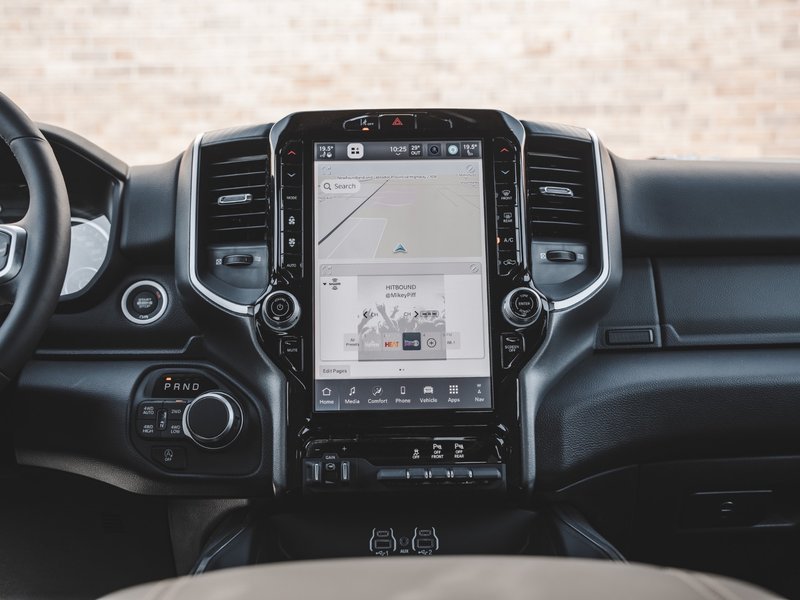 2025 Ram 1500 BIG HORN