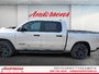 2026 Ram 1500 EXPRESS 3.0L Hurricane Twin-Turbo / Side Steps / Blacked Out