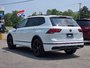 Volkswagen Tiguan Comfortline R-Line Black 2024 Comfortline R-Line Black / Heated Seats