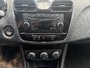 2013 Chrysler 200 Touring-11