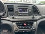 Hyundai Elantra GL 2017-8