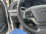 Hyundai Elantra GL 2017-6