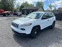 Jeep Cherokee SPORT 2015-1