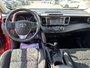 Toyota RAV4 XLE AWD PNEUS D'HIVER HITCH PAS ACCIDENTE 2017 INSPECTE+DETECTEUR D'ANGLES MORTS+HAYON ELECTRIQUE+TOIT OUVRANT+SIEGES CHAUFFANTS+MAGS 17''