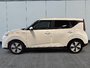 2023 Kia SOUL EV LIMITED Up to 385km of range + Navigation + Sunroof