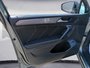 2024 Volkswagen Tiguan Comfortline AWD - Leather, Sunroof & Remote Start!