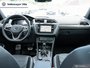 2024 Volkswagen Tiguan Highline R-Line 2.0T 8sp at w/Tip 4M-28