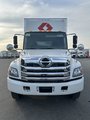 Class 3 6-wheel straight body truck for short-term rental at Location Brossard