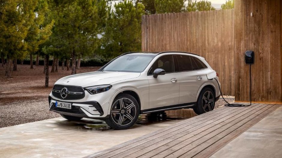 2025 Mercedes-Benz GLC 350e: The Most Well-Rounded Plug-In Hybrid in Its Class