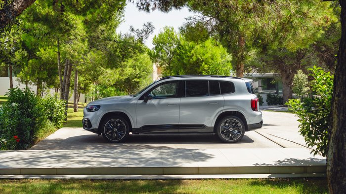 Your Questions About the 2027 Mercedes-Benz GLB, Answered