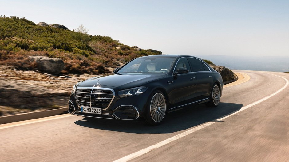La Classe S et la Maybach Classe S 2027 de Mercedes-Benz portent 140 ans de progrès vers l'avenir