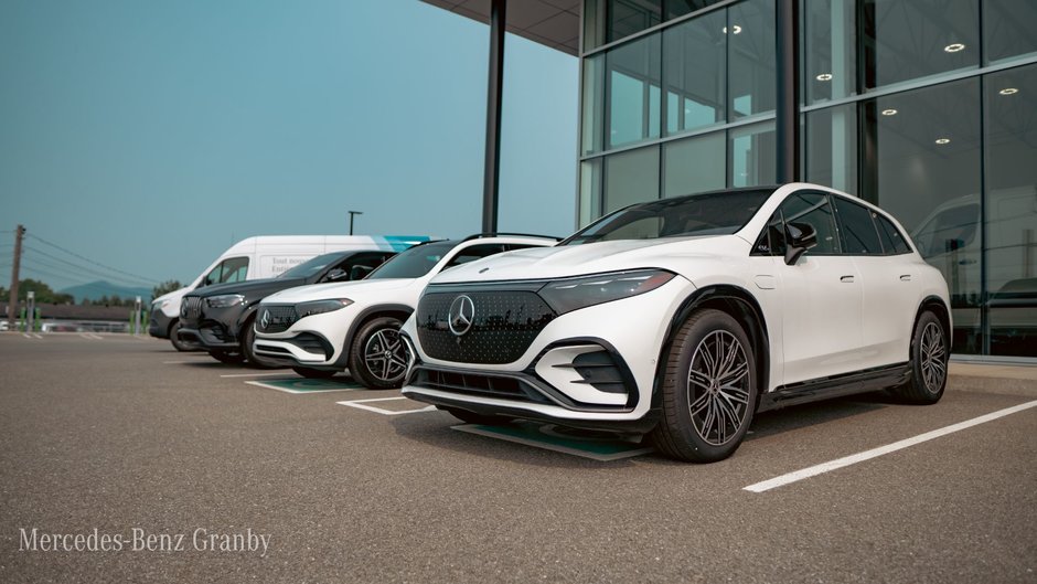 Mercedes-Benz EQE versus EQS