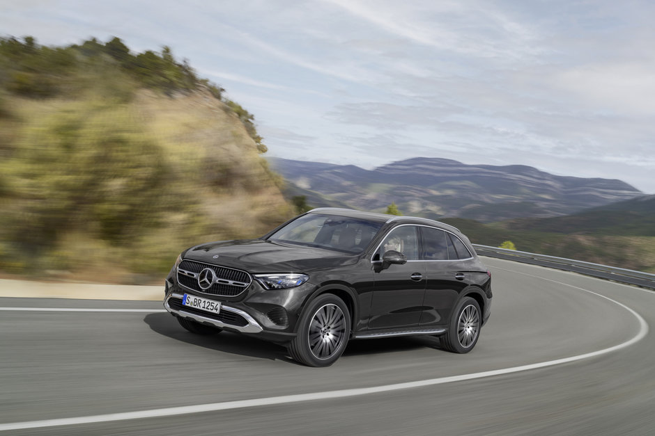 The 2023 Mercedes-Benz GLC gets more tech and more features