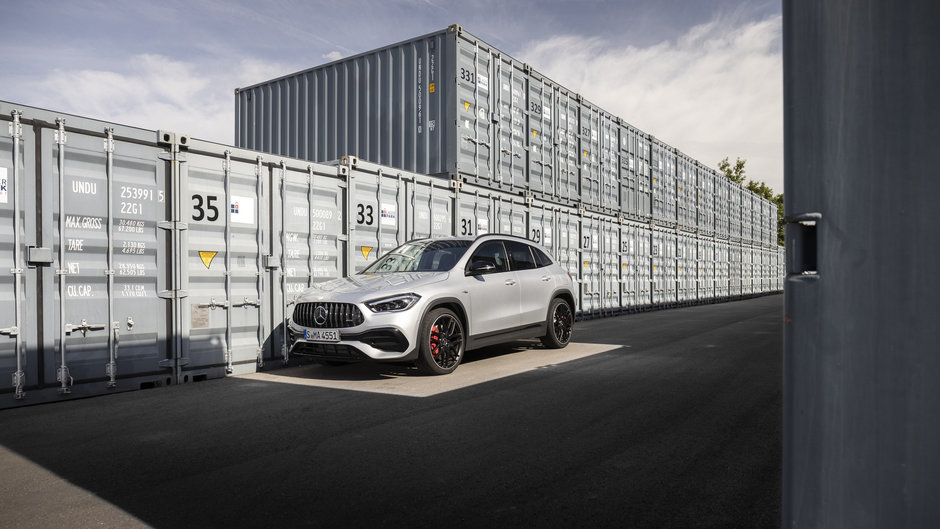 How does it feel to drive the Mercedes-Benz GLA?