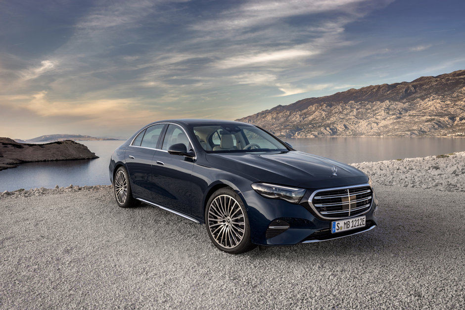 Exploring the 2024 MercedesBenz EClass A New Benchmark for Luxury