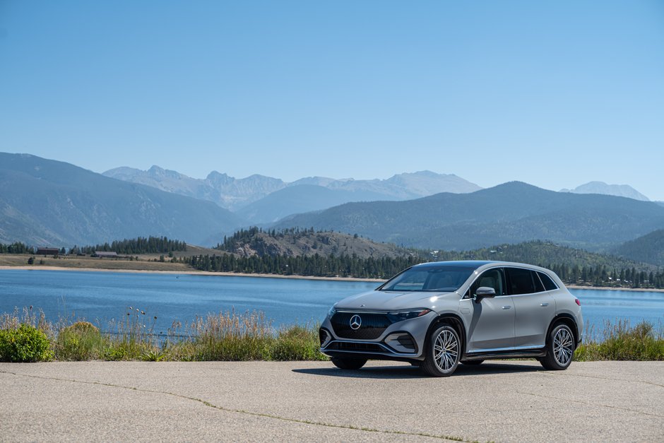Advanced Safety Technology in New Mercedes-Benz Vehicles: Centre Airbags, Active Steering Assist, and Regenerative Braking