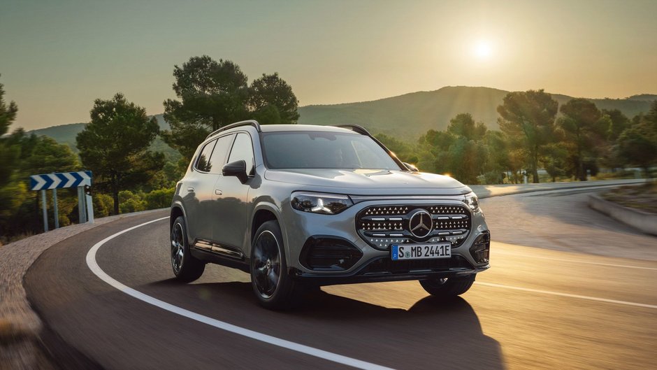 Caractéristiques clés de chaque version du Mercedes-Benz GLB 2027