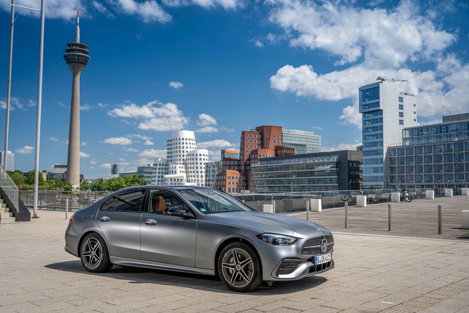 DIGITAL LIGHT, Active Blind Spot Assist, DISTRONIC : ce que chaque version de la Classe C 2026 comprend de série