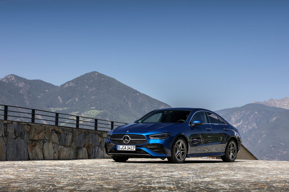 Une élégance sans faille : Sillonner la ville avec la Mercedes-Benz CLA 2024