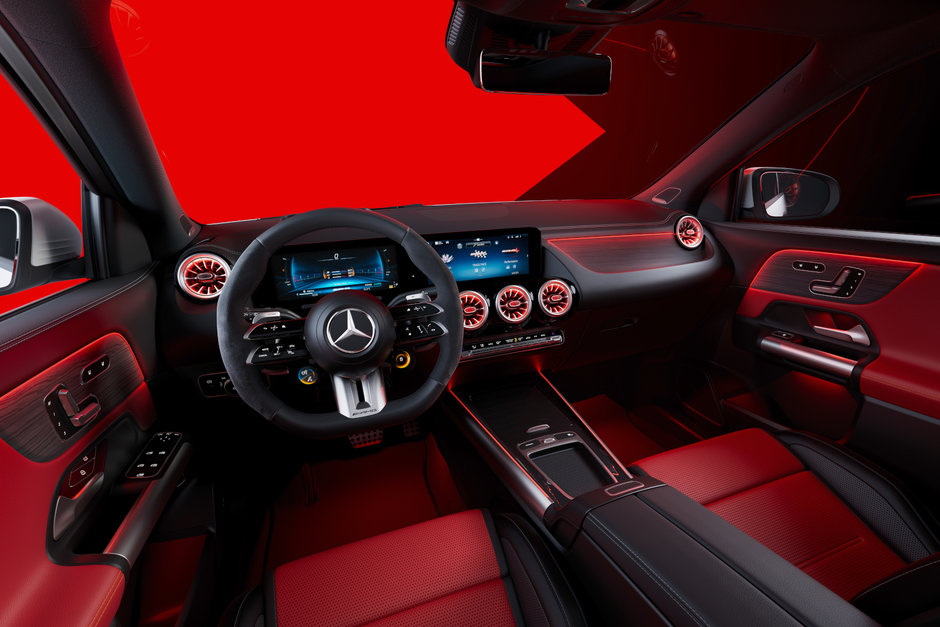 A Look at 10 Interior Technologies in the 2025 Mercedes-Benz GLA