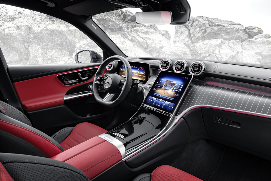 Laval to Montreal: Mercedes-Benz Technology for Regional Urban Driving