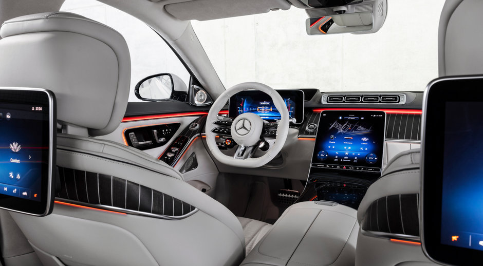 Your Personal Sanctuary: How Mercedes-Benz ENERGIZING COMFORT Transforms Your Drive Home
