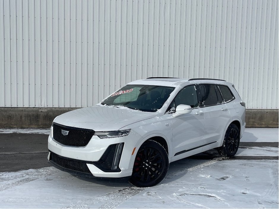 Cadillac XT6  2024 à Joliette, Québec - w940px