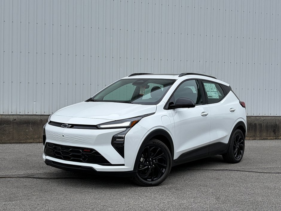 2027 Chevrolet Bolt in Joliette, Quebec - w940px