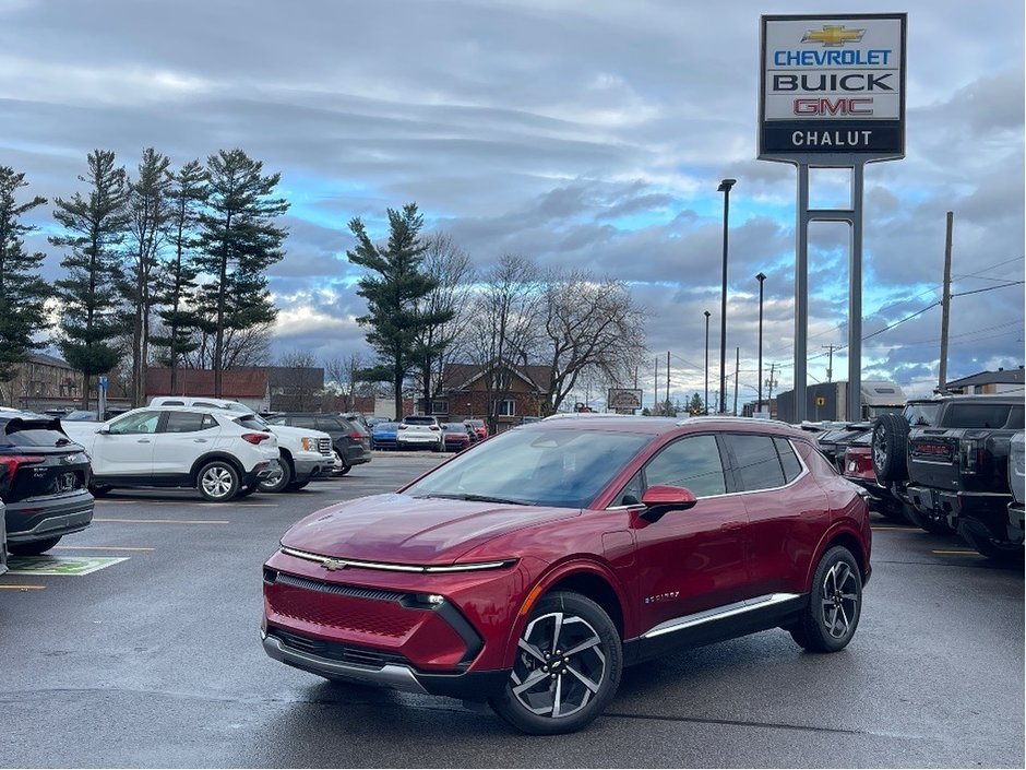 2025 Chevrolet Equinox EV in Joliette, Quebec - w940px