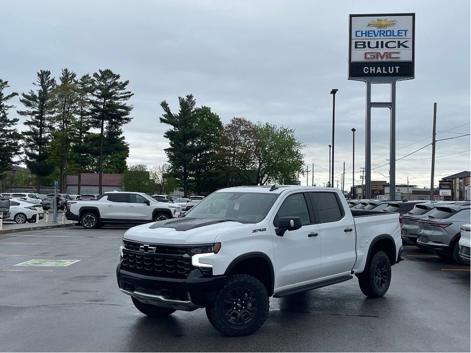 2025 Chevrolet Silverado 1500 in Joliette, Quebec - w940px