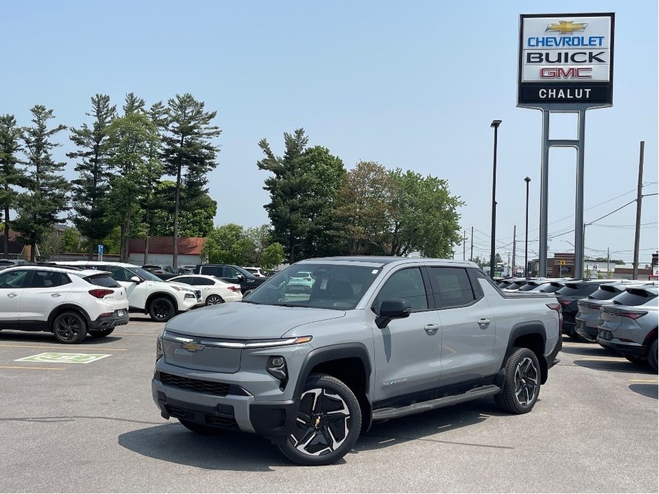 2025 Chevrolet Silverado EV in Joliette, Quebec - w940px