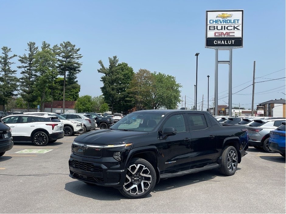 Chevrolet Silverado EV  2025 à Joliette, Québec - w940px